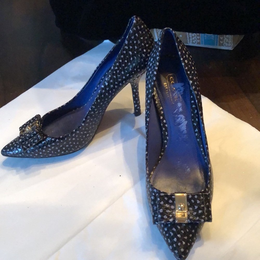 Moved to @kah36 Coach Snakeskin Gold-tone bow pointed toe stiletto heel shoes